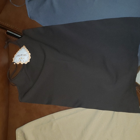 NWT 4 pack of neutral spaghetti strap tank tops. Dark brown,  gray, light brown - Picture 3 of 5